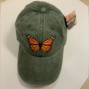 NWT-Grand Canyon distressed beautiful butterfly cap 🦋